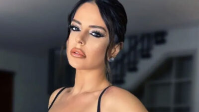 Transparan giyen Simge Sağın pozlarıyla nefes kesti! Beğeni butonu çöktü