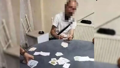 Kumar baskınında yakalandı! Masadaki paralara ‘kurban parası’ dedi