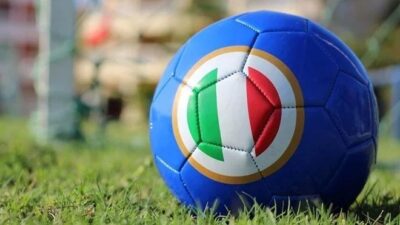 İtalya’da futbolcuların forma numarası olarak “88”i alması yasaklandı