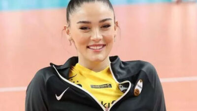 Voleybolcu Zehra Güneş’in havuz pozu! Güneş kremi sürmeyince…