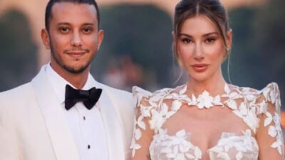 Şeyma Subaşı minicik taytıyla ayna karşısına geçti