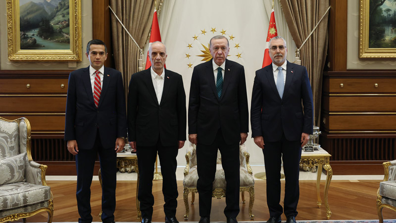 Beştepe’de ‘asgari ücret’ buluşması