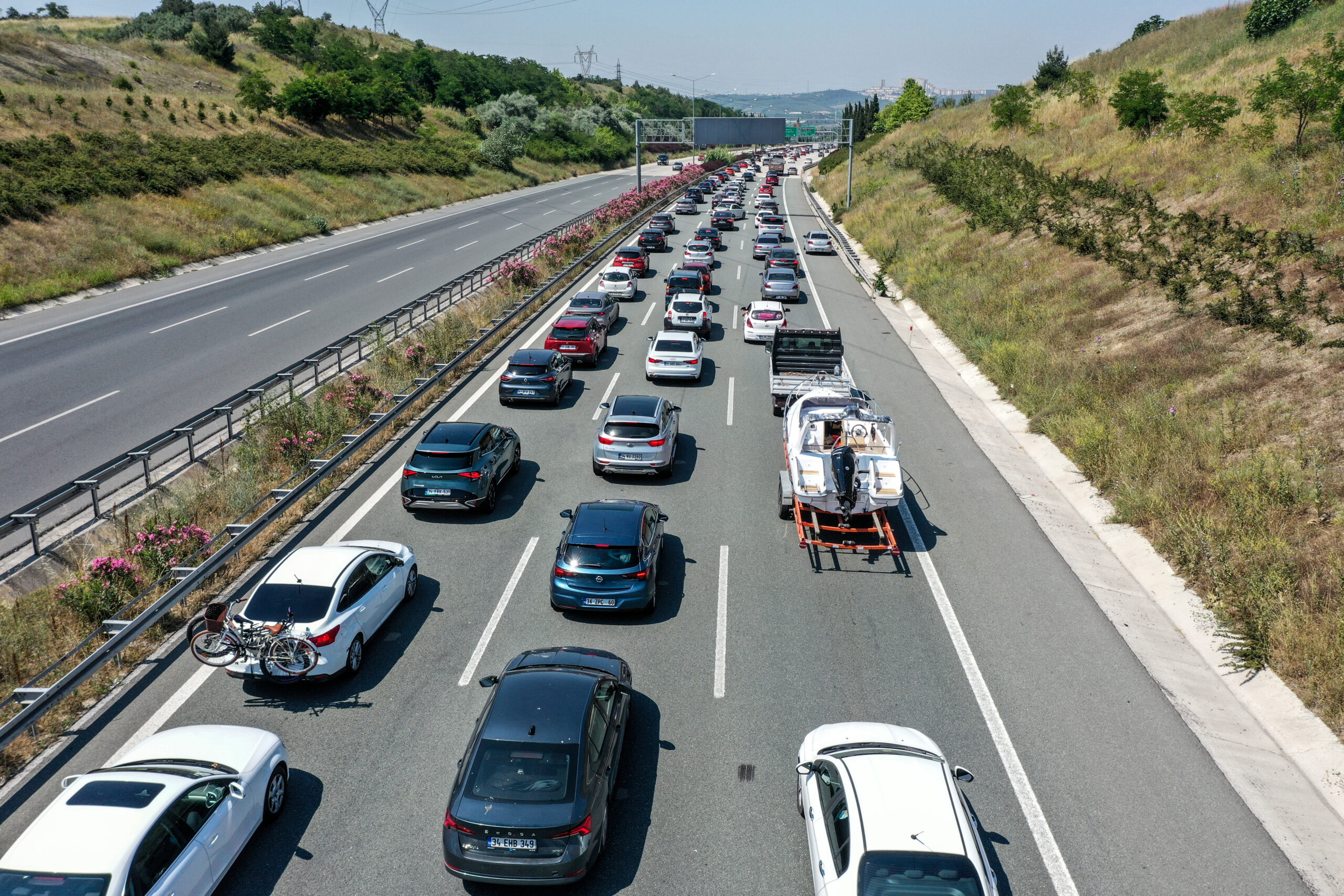 İstanbul-İzmir Otoyolu’nda ‘bayram’ yoğunluğu