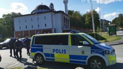 İsveç’te Kur’an-ı Kerim yakma eylemine polisten izin