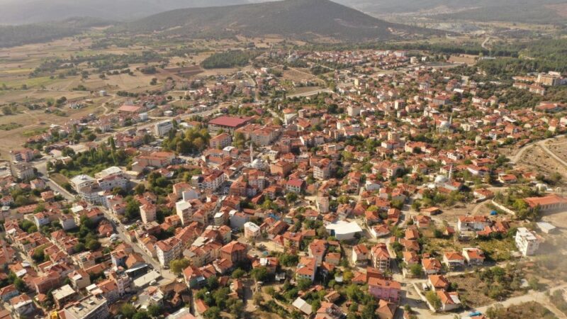 Bursa’nın o ilçesinde tarih gün yüzüne çıkacak Bursa’nın Orhaneli ilçesinde tarihi doku ayağa kaldırılıyor. Zafer Caddesi, tarihi