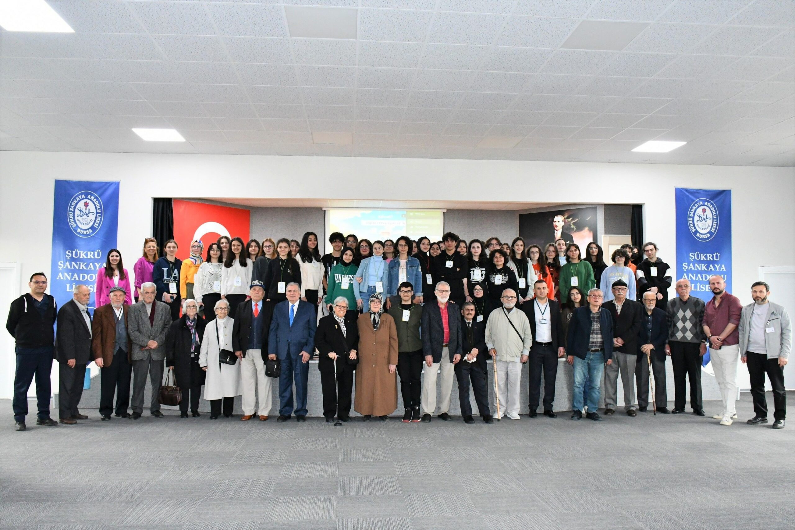 Yeşim Grup’tan huzurevi sakinlerine dijital farkındalık