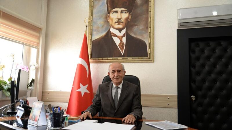 BUÜ Hastanesi’nin yeni başhekimi belli oldu Bursa Uludağ Üniversitesi (BUÜ) Hastanesi Başhekimliği’nde görev değişimi yapıldı. Hastanenin