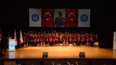 Uludağ Üniversitesi’nde mezuniyet heyecanı sürüyor