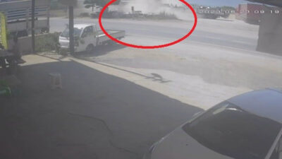 Bursa’da tomruk yüklü TIR’ın freni boşaldı! O anlar kamerada