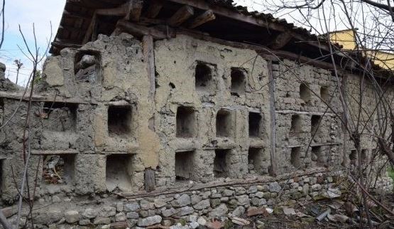 Bursa'da bu evi görenler şaşırıyor! 5 AW922742 03