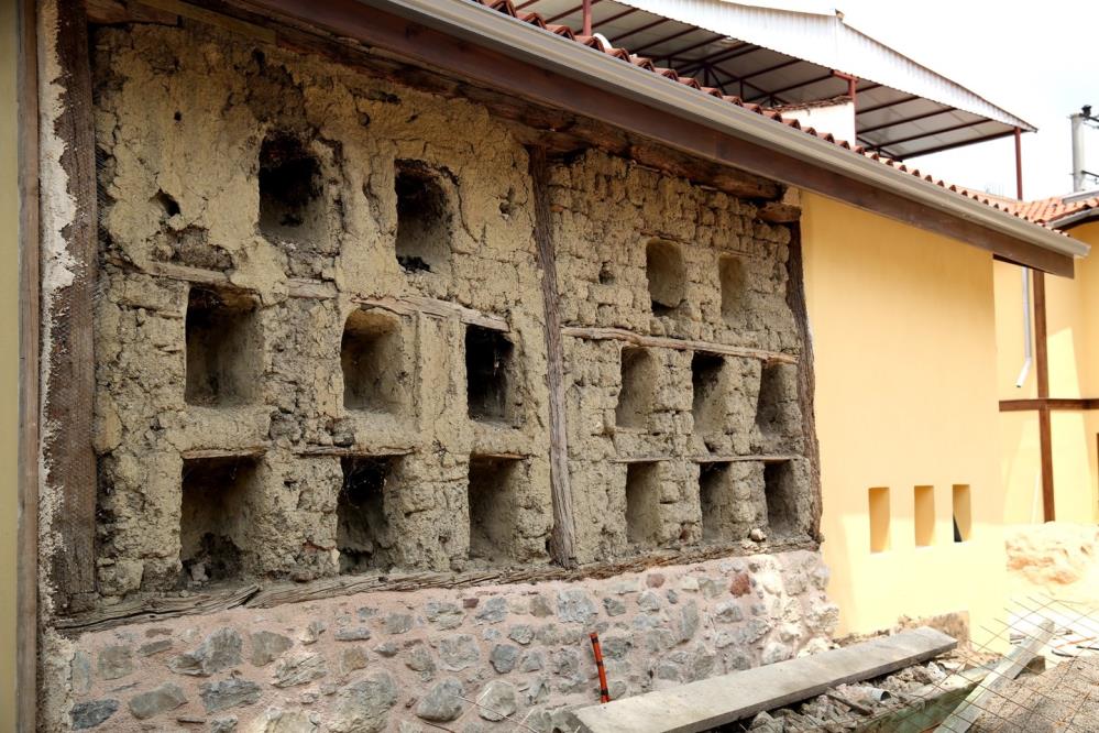 Bursa'da bu evi görenler şaşırıyor! 4 AW922742 04