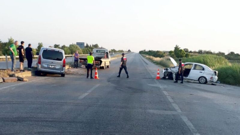 Bursa’da korkunç kaza: Çok sayıda yaralı var Bursa-İzmir karayolunda iki aracın karıştığı kazada 7 kişi yaralandı.