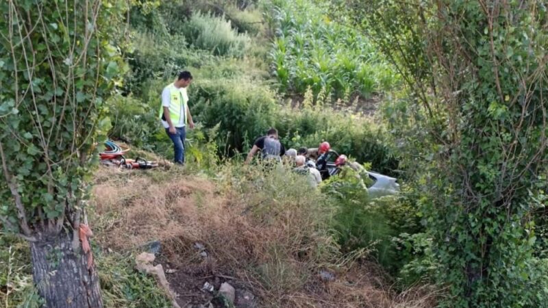 Bursa’da korkunç kaza! Ölü ve yaralılar var Bursa’nın Kestel ilçesi Babasultan mevkiinde meydana gelen kazada sürücüsünün kontrolünden