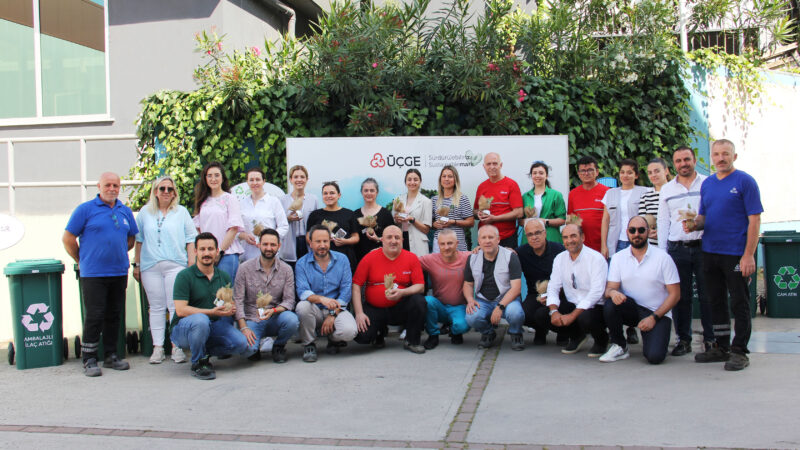 Sürdürülebilirlik ilkelerini gözeterek faaliyetlerini sürdüren ÜÇGE, çalışanları ile birlikte Dünya