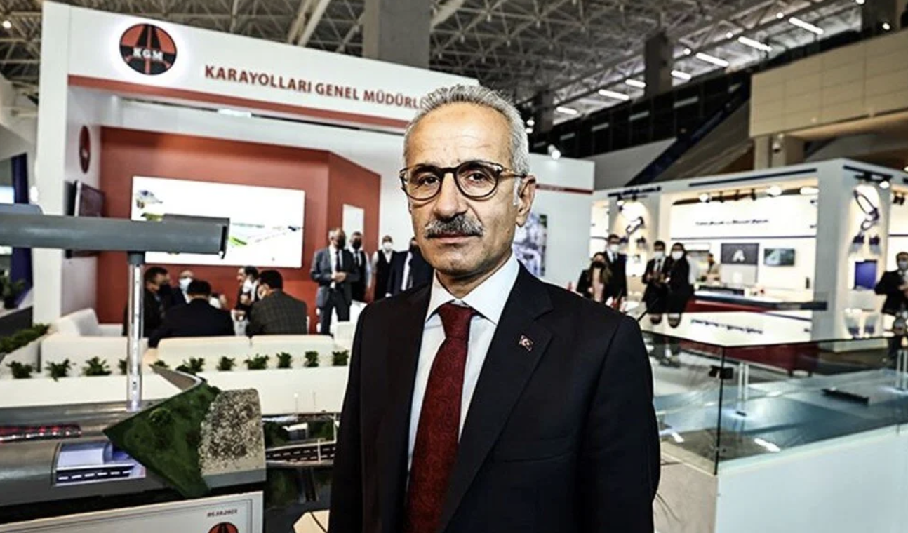 Ulaştırma ve Altyapı Bakanı Uraloğlu Bursa’da görev yapmıştı