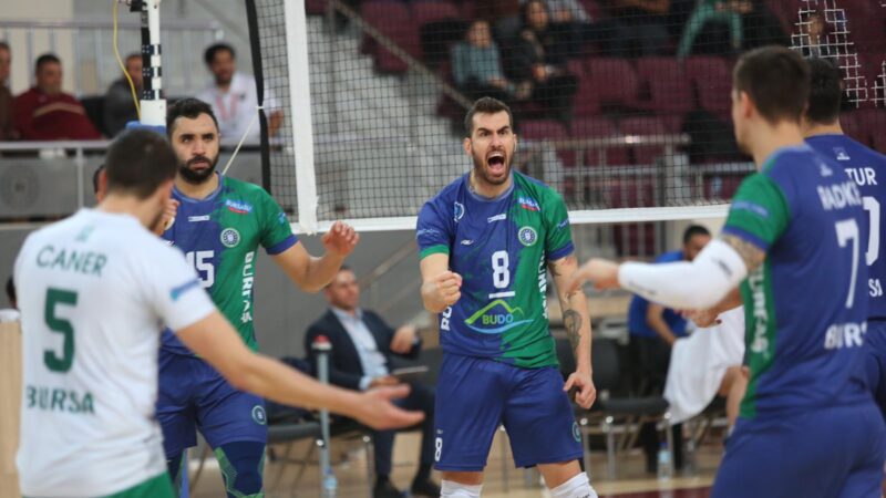 AXA Sigorta Efeler Ligi'nde mücadele eden Bursa Büyükşehir Belediyespor, transfer