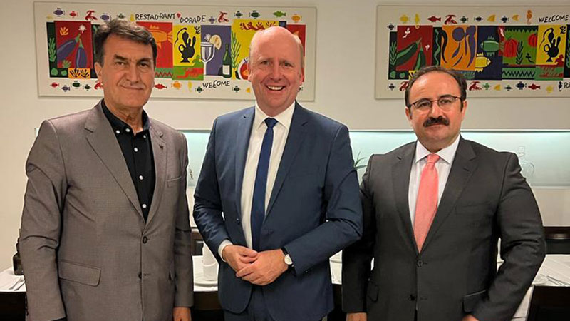 Almanya’da Bursa rüzgarı