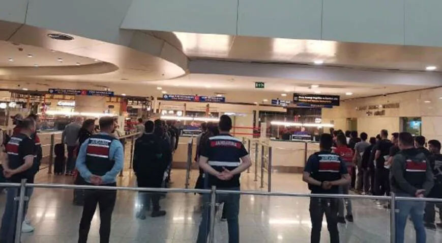 Göç İdaresi: 42 bin 685 düzensiz göçmen sınır dışı edildi