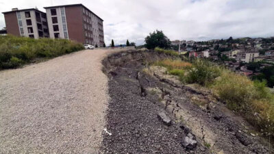 Karabük’te 2 okulun yakınında heyelan alarmı!