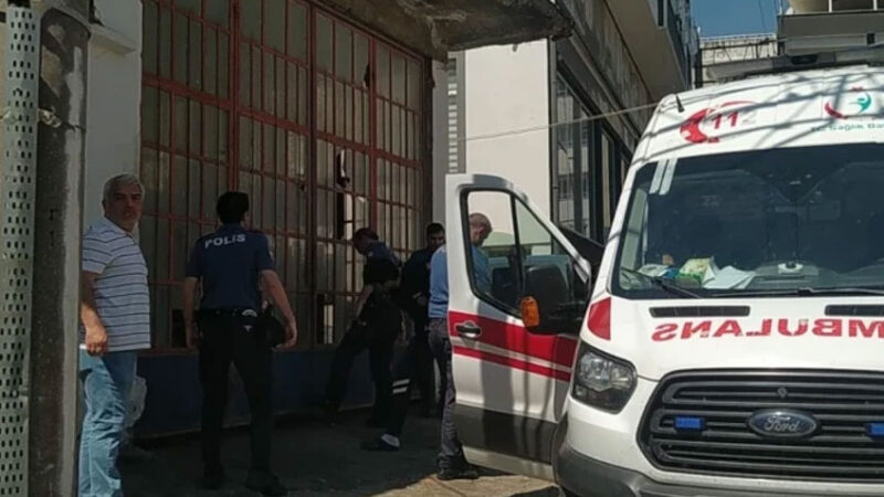 Bursa'nın Orhangazi ilçesinde iş yerinde baygın halde bulunan esnaf, hastaneye