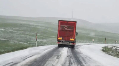 Haziranda kar yağdı