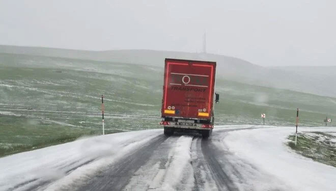 Haziranda kar yağdı