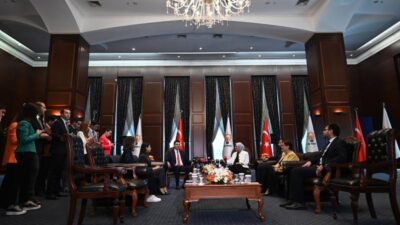 AK Parti Genel Merkezi’nde bayramlaşma