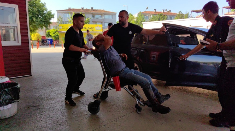 Bursa’da acemi kasaplar soluğu hastanede aldı