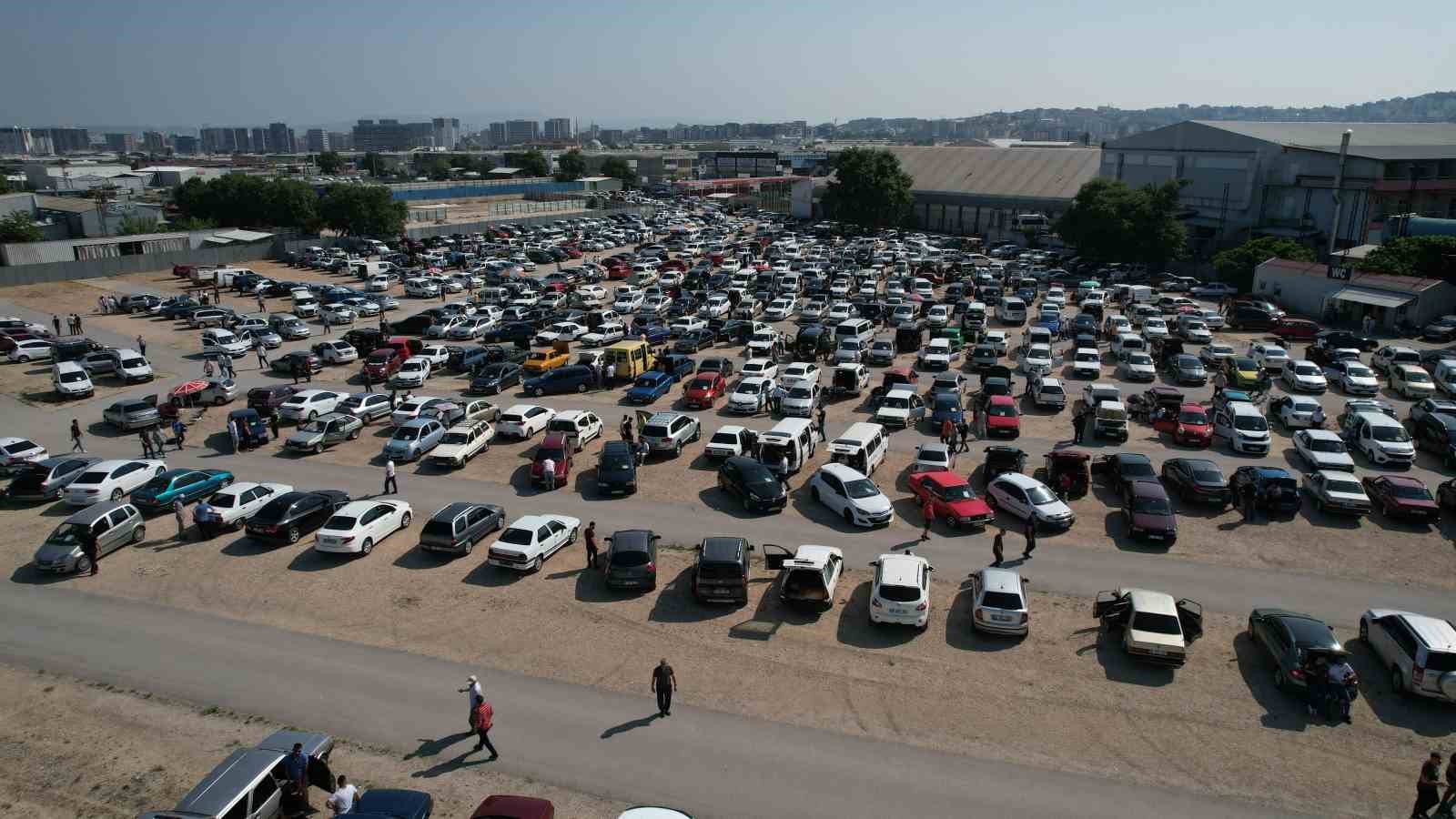 Bursa’da bayram arifesi oto pazarı ilgi görmedi
