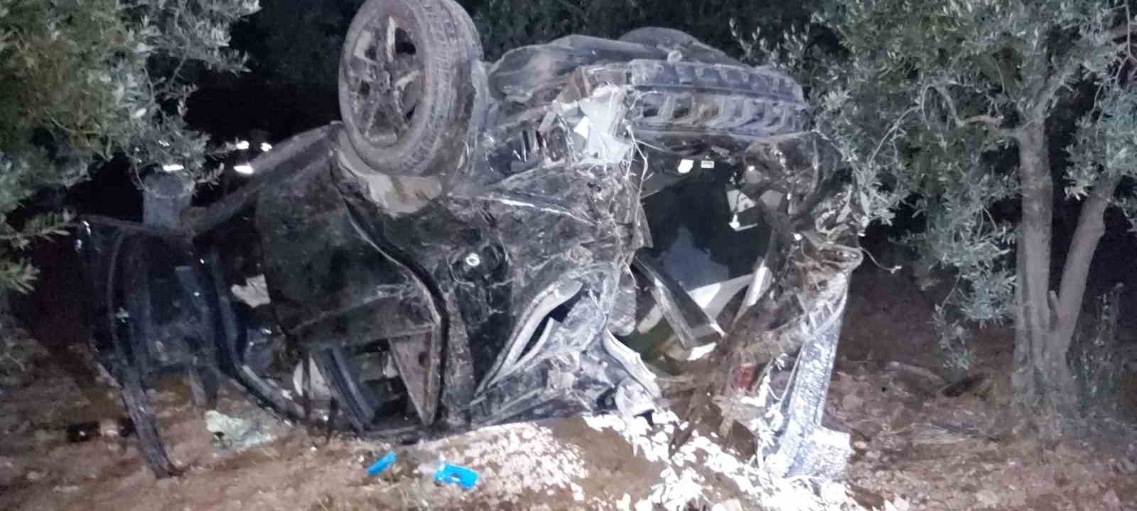 Bursa’da otomobil zeytinliğe daldı: 1 ağır yaralı Bursa’da otomobil zeytinliğe daldı: 1 ağır yaralı