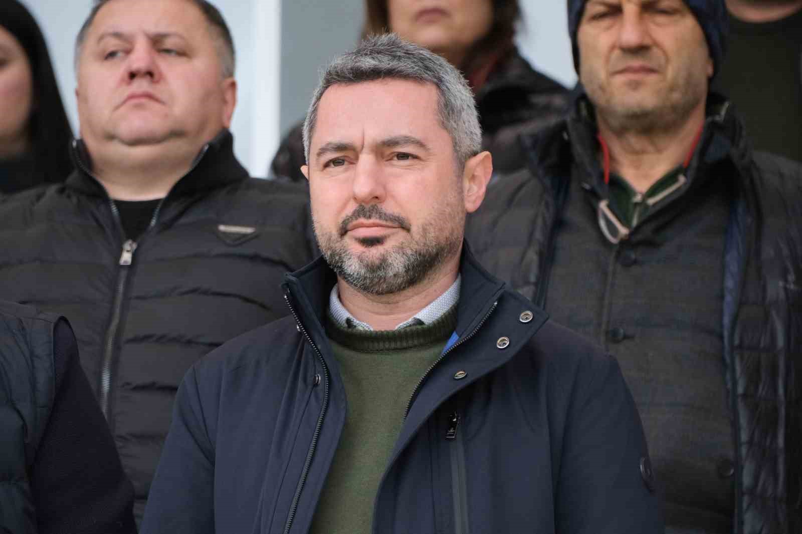 Bursaspor yönetiminden flaş karar! Şimdi ne olacak? Bursaspor yönetiminden flaş karar! Şimdi ne olacak?