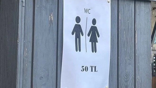 Çeşme’de “Tuvalet 50 lira” yazısını asan işletmeci: Zorunda kaldık
