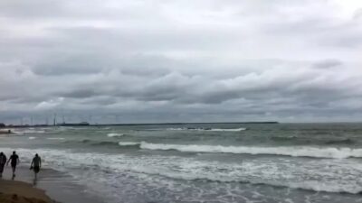 Bayram tatiline gelenler hayal kırıklığı yaşadı! O ilçelerde denize girmek yasaklandı