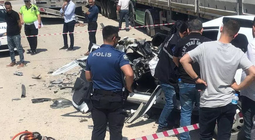 Kurbanlık yüklü TIR’a arkadan çarptı! Sürücü feci şekilde can verdi