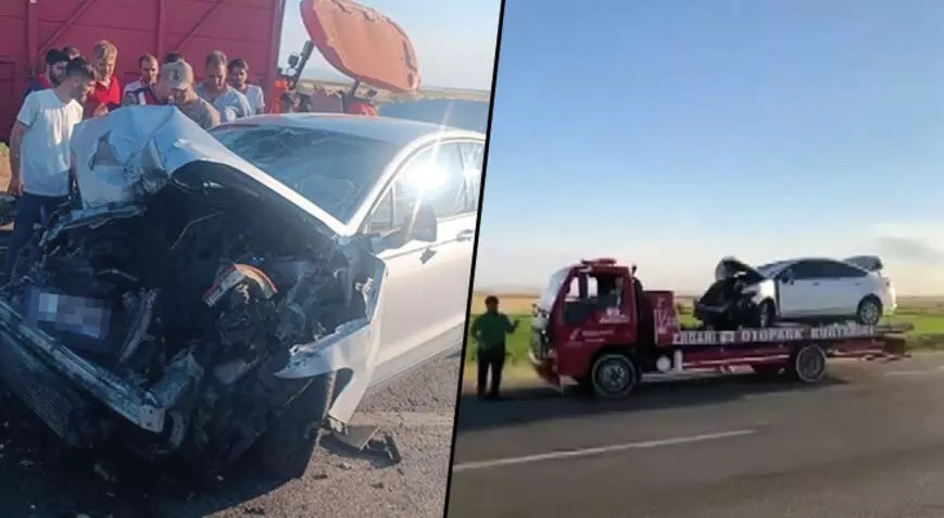 Otomobille traktör çarpıştı: 5 yaralı