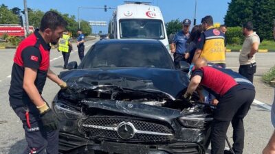 Galatasaray’ın milli futbolcusu trafik kazası geçirdi