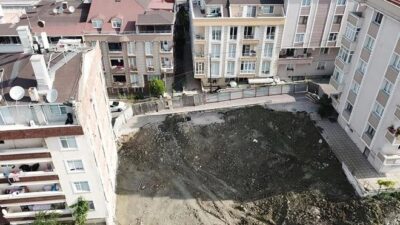 Yol çöktü: 6 katlı bina tedbir amaçlı boşaltıldı