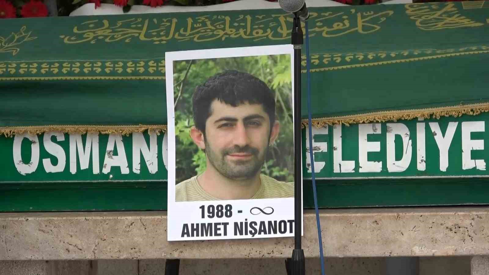 Demirkazık Dağı’na tırmanış yaparken düşen dağcı toprağa verildi