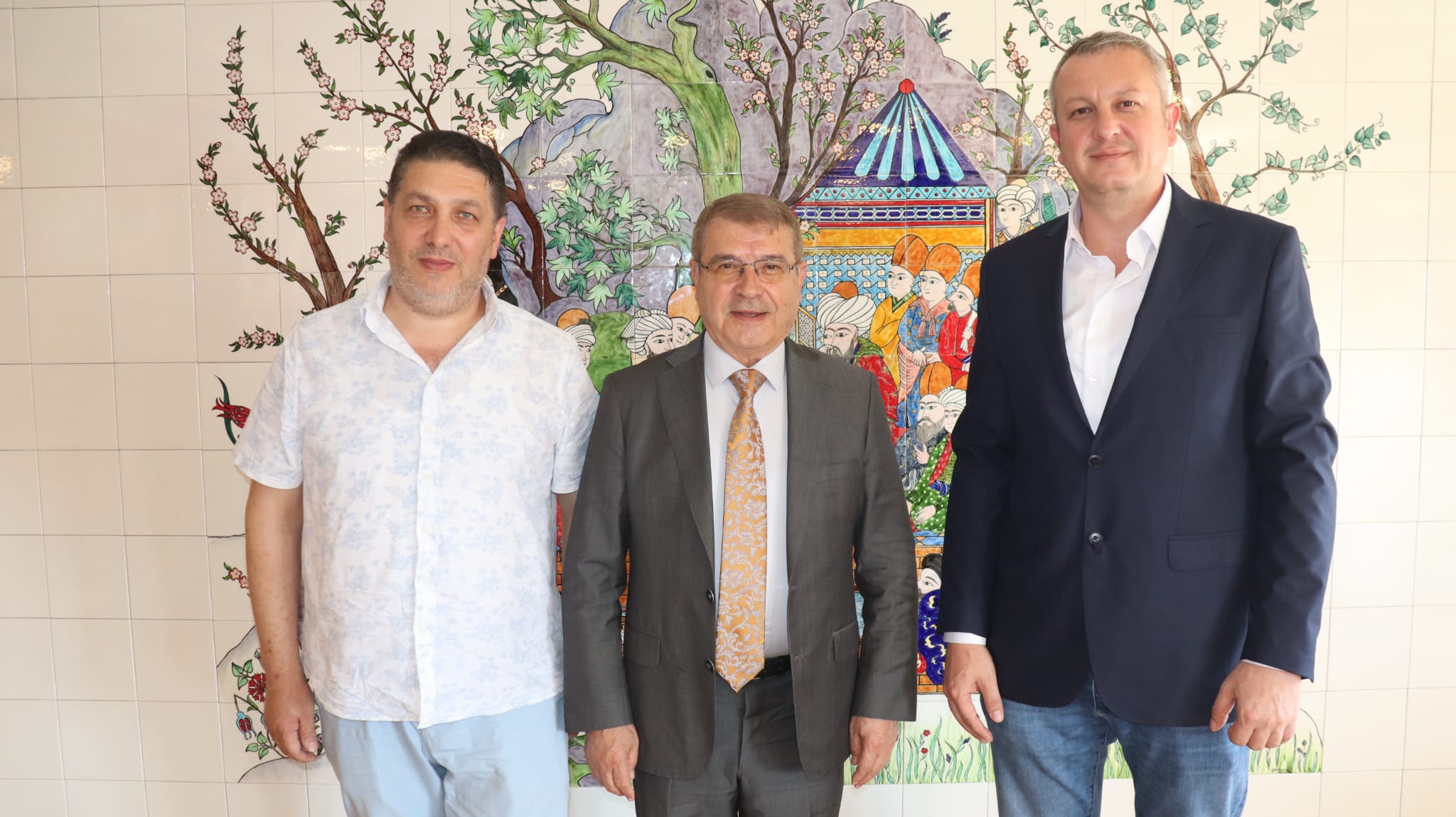 Bursa staj ve çırak mağdurları derneğinden BESOB Başkanına ziyaret Bursa staj ve çırak mağdurları derneğinden BESOB Başkanına ziyaret