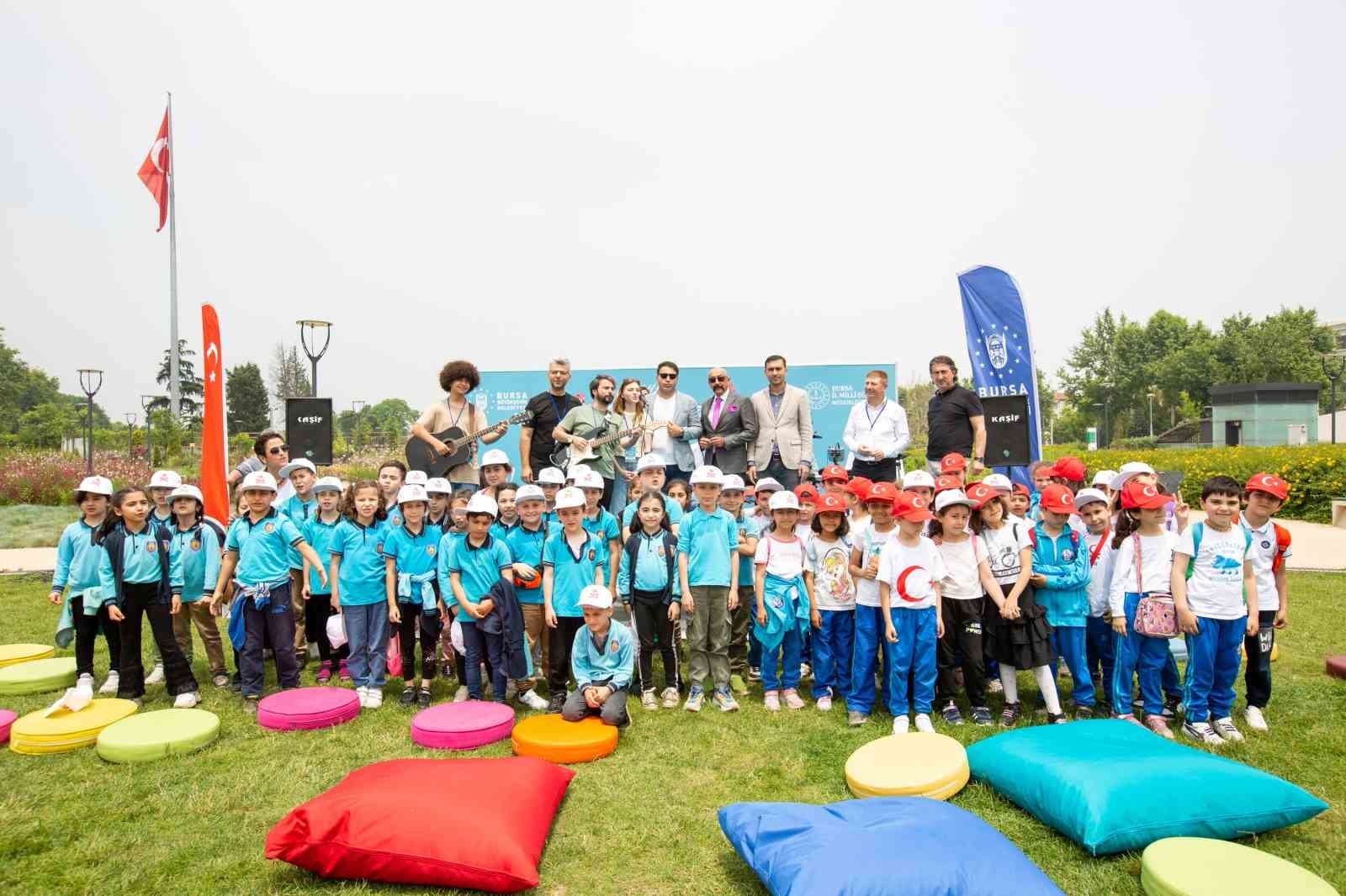 Bursa’da eğitim dönemine renkli final Bursa’da eğitim dönemine renkli final