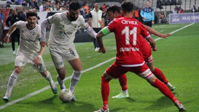Spor Toto Süper Lig'in 38'inci ve son haftasında Bitexen Giresunspor,