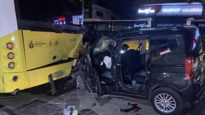 Kontrolden çıkan otomobil otobüse çarptı: 4’ü ağır 6 yaralı