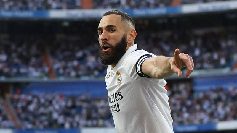 Benzema’dan 2+1 yıllık imza Benzema’dan 2+1 yıllık imza