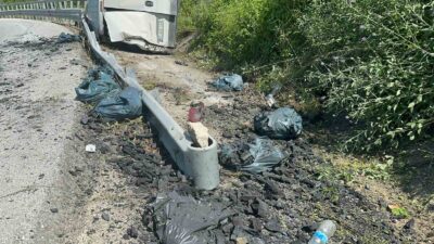 Bursa’da kaza! Virajı alamayınca…