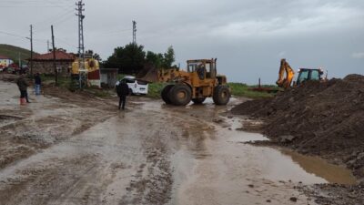Konya’nın 3 ilçesini sel vurdu