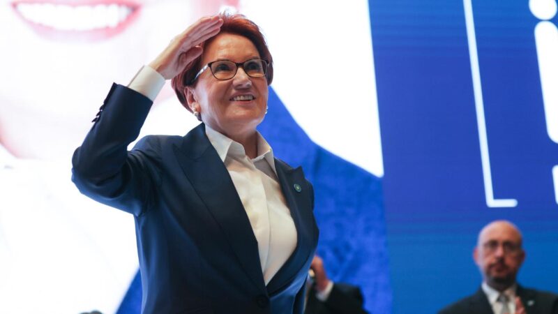 Meral Akşener, İYİ Parti’de yeniden genel başkan seçildi İYİ Parti Genel Başkanlığına yeniden Meral Akşener seçildi.