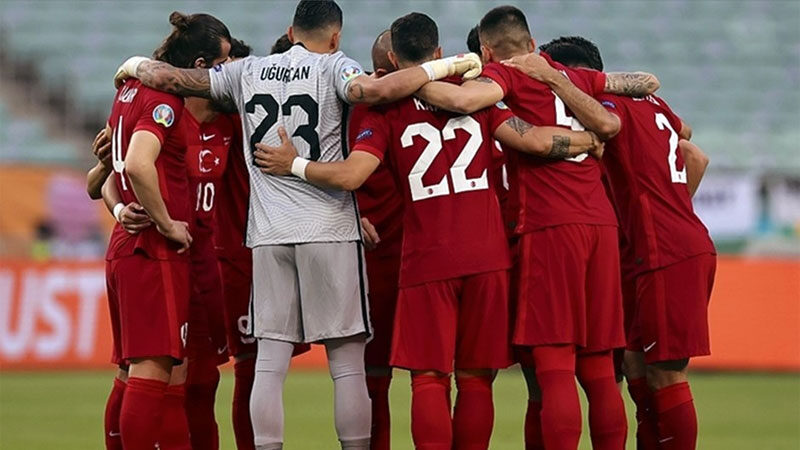 A Milli Takım Letonya’da 3 puan arıyor! Kritik maç saat kaçta hangi kanalda? Başkent Riga'daki Skonto Stadı'nda saat 21.45'te oynanacak mücadelede Macaristan Futbol