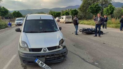 Bursa’da motosiklet hafif ticari araçla çarpıştı