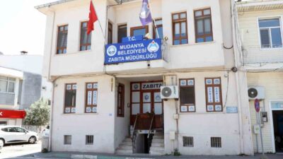 Mudanya Belediyesi vakfa devredilen binayı geri aldı!