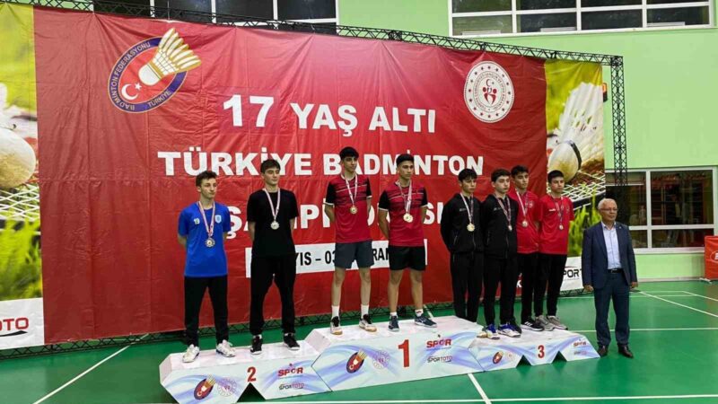 Osmangazili badmintoncudan altın madalya Osmangazi Belediyespor Badminton Takımı sporcularından Veysel Taşdemir, Ankara’da düzenlenen 17